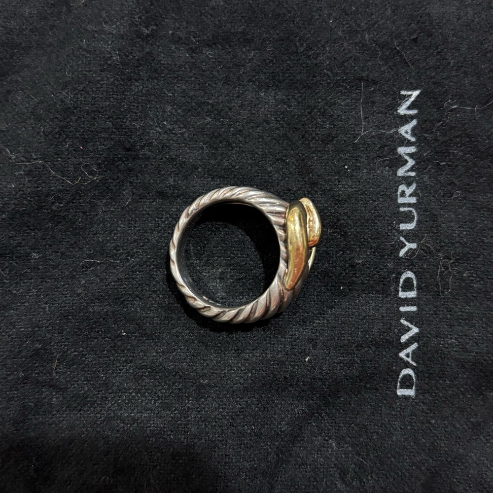 David Yurman Two-Tone Sculpted Cable Buckle Ring - Picture 3 of 10